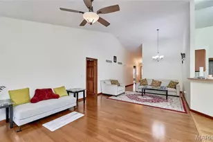 511 Fortress Ct, Saint Charles, MO 63303 - Photo 10