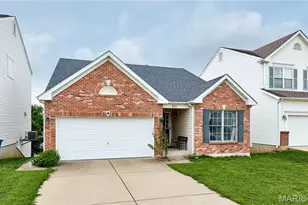 511 Fortress Ct, Saint Charles, MO 63303 - Photo 2