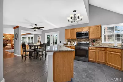 2679 Sunny Meadows Drive, Saint Charles, MO 63303 - Photo 24