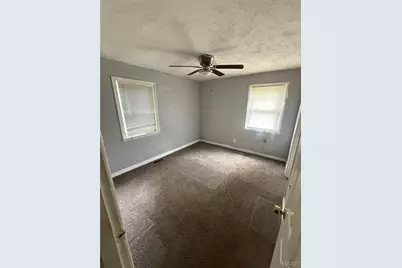 5604 Sunbury Avenue, Country Club Hills, MO 63136 - Photo 8