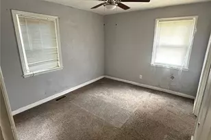 5604 Sunbury Ave, Country Club Hills, MO 63136 - Photo 8