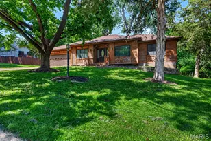 105 Willow Dr, Eureka, MO 63025 - Photo 2