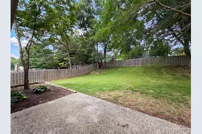 743 Eaglebrooke Drive, Ballwin, MO 63021 - Photo 18
