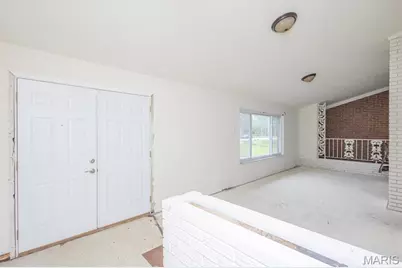 4540 Butler Hill Road, Saint Louis, MO 63128 - Photo 6