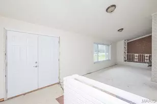 4540 Butler Hill Rd, Saint Louis, MO 63128 - Photo 6