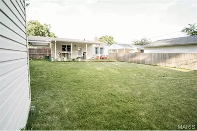 2845 Sugar Tree Lane, Maryland Heights, MO 63043 - Photo 14