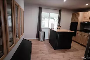 2845 Sugar Tree Ln, Maryland Heights, MO 63043 - Photo 20