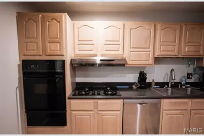 2845 Sugar Tree Lane, Maryland Heights, MO 63043 - Photo 22
