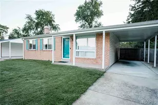 2845 Sugar Tree Ln, Maryland Heights, MO 63043 - Photo 4