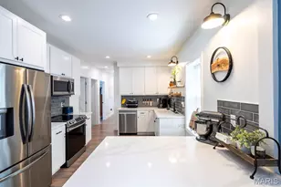 5622 Murdoch Ave, Saint Louis, MO 63109 - Photo 6