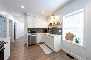 5622 Murdoch Ave, Saint Louis, MO 63109 - Photo 8