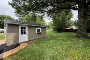 1035 St Marie St, Florissant, MO 63031 - Photo 18