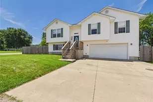 121 Penny Ln, Farmington, MO 63640 - Photo 2