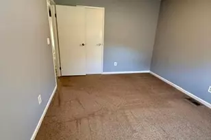 2700 Hereford St, Saint Louis, MO 63139 - Photo 10