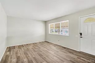 1105 5th Plaza, Florissant, MO 63031 - Photo 2