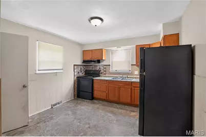 7477 Halpin Drive, Saint Louis, MO 63135 - Photo 6