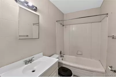 7477 Halpin Drive, Saint Louis, MO 63135 - Photo 8