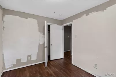 7477 Halpin Drive, Saint Louis, MO 63135 - Photo 12