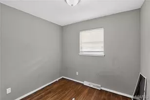 7477 Halpin Dr, Saint Louis, MO 63135 - Photo 14