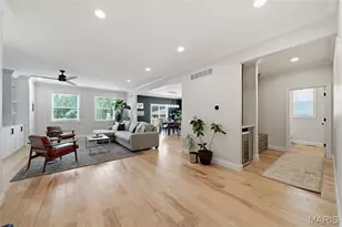 6980 Tholozan Ave, Saint Louis, MO 63109 - Photo 6