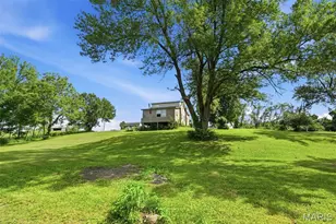 1533 Hilltop Ln, Saint Louis, MO 63138 - Photo 30