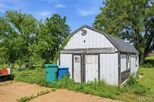 1533 Hilltop Ln, Saint Louis, MO 63138 - Photo 34
