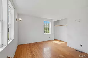 1533 Hilltop Ln, Saint Louis, MO 63138 - Photo 18