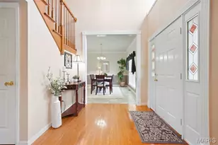 28 Seabiscuit Dr, Saint Charles, MO 63301 - Photo 2