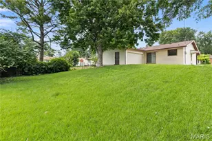 2193 Farnham Ln, Florissant, MO 63033 - Photo 20