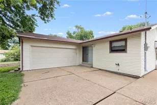 2193 Farnham Ln, Florissant, MO 63033 - Photo 8