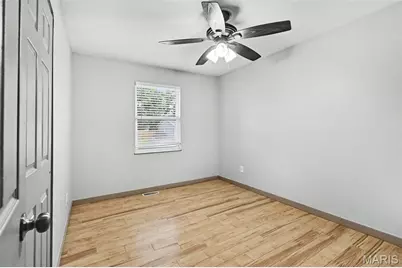 2904 Advance Drive, Florissant, MO 63031 - Photo 8