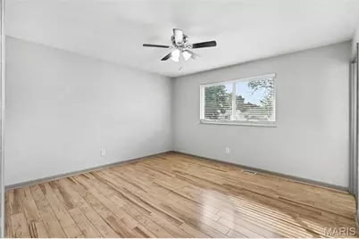 2904 Advance Drive, Florissant, MO 63031 - Photo 2