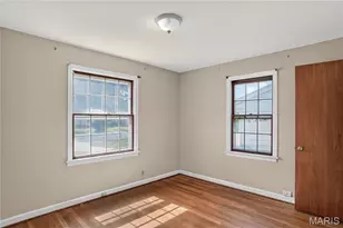 10151 Dwight Dr, Saint Louis, MO 63137 - Photo 12