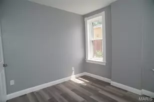 4059 Phillips Ave, Saint Louis, MO 63116 - Photo 6