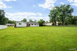 318 Royal Village Dr, Manchester, MO 63011 - Photo 58