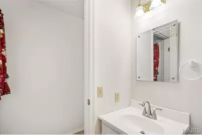 318 Royal Village Drive, Manchester, MO 63011 - Photo 30