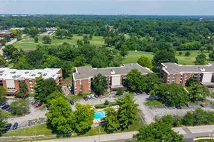 564 Sarah Ln, Saint Louis, MO 63141 - Photo 40