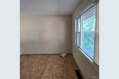 10125 Crown Point Drive, Saint Louis, MO 63136 - Photo 14