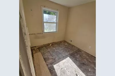 10125 Crown Point Drive, Saint Louis, MO 63136 - Photo 10