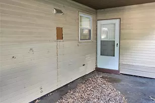 10125 Crown Point Dr, Saint Louis, MO 63136 - Photo 12