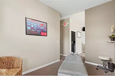 213 and 215 Creekside Office Drive, Wentzville, MO 63385 - Photo 10