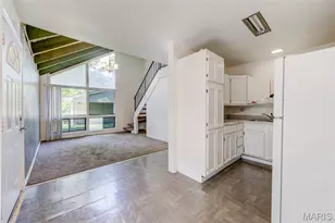 2797 Dawnview Dr, Florissant, MO 63031 - Photo 6