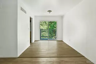 3225 Chicory Creek Ln, Florissant, MO 63031 - Photo 4