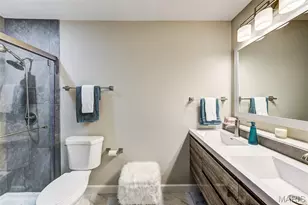 4250 Lindell Blvd, Saint Louis, MO 63108 - Photo 22