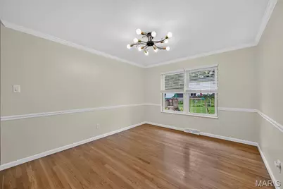 208 Meadowlark Lane, Saint Charles, MO 63301 - Photo 6