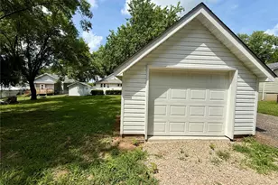 27 Houser St, Park Hills, MO 63601 - Photo 6