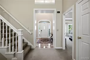 15920 Picardy Crest Ct, Chesterfield, MO 63017 - Photo 2