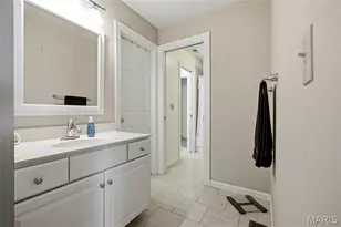 15920 Picardy Crest Ct, Chesterfield, MO 63017 - Photo 18