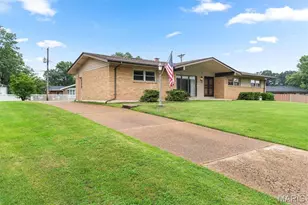 10215 Dovercrest Dr, Unincorporated, MO 63128 - Photo 42