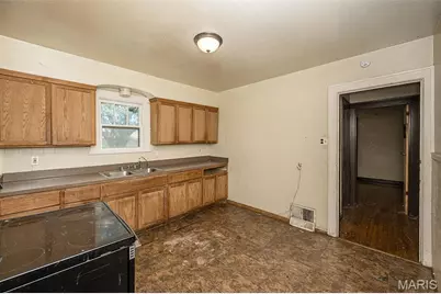 817 Abston Avenue, Saint Louis, MO 63135 - Photo 10